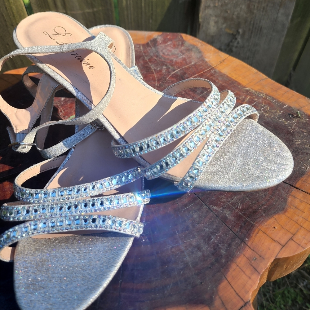 L Lorraine heels